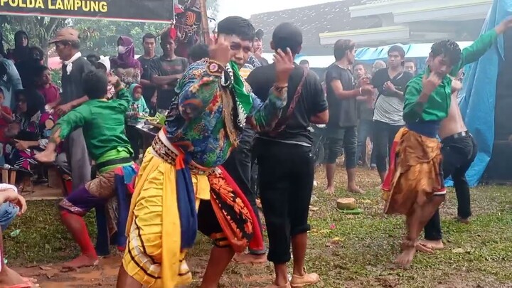Turonggo joyo taruno - durasi ful  detik detik  kesurupan jaranan kalirejo pesawaran