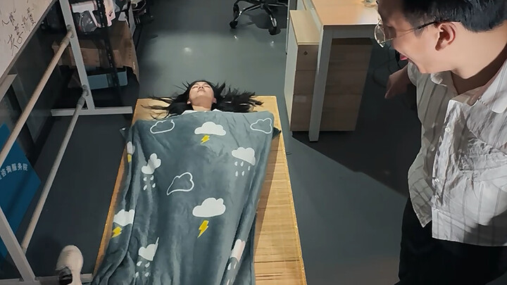 "Aku dan Lembur Punya Janji"