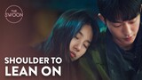 Nam Joo-hyuk lays Suzy’s head on his shoulder | Start-Up Ep 14 [ENG SUB]