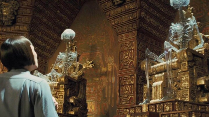 Woman Discovers 7,000-Year-Old Ancient Tomb Whose Technology Surpasses Modern Science by 5,000 Years