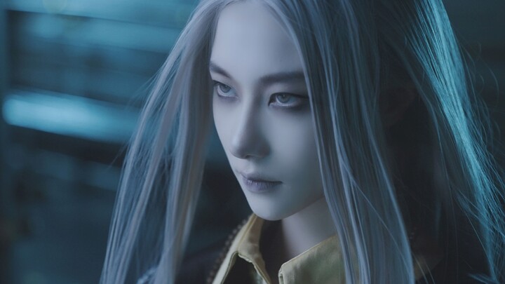 "Điều đầu tiên cô ấy làm khi tỉnh dậy là giết người yêu của mình." [Vampire Blind Box]