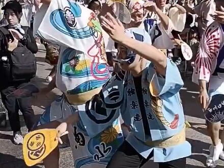 Hari ini pusat perbelanjaan SOGO Hsinchu, Taiwan mengadakan pertunjukan tarian Awa, ada yang bilang 