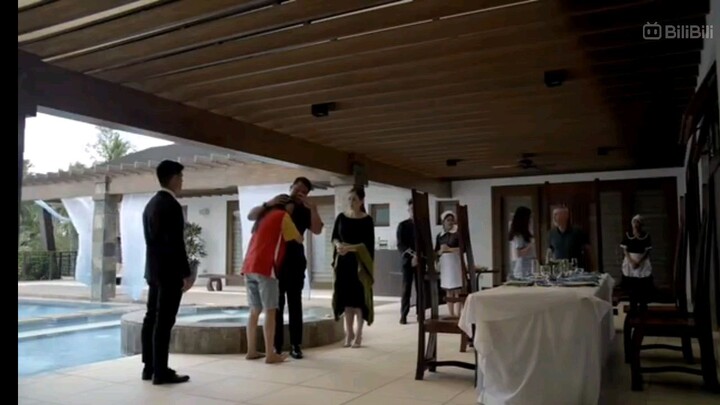 Alex talaga Ang kulit