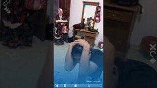 Momen Cowok Prank Emaknya dengan Tren Salaman TIktok, Berujung Dapat Salam Tempel