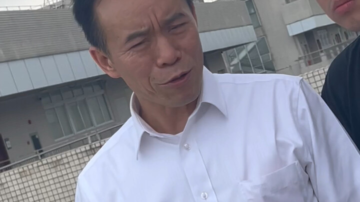 Pilihlah aku dengan tegas atau tolak aku