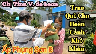 Chị Tina V. de Leon Bên Mỹ Gởi Tặng 50 Phần Quà Cho Hoàn Cảnh Khó Khăn ( Ấp Phụng Sơn B)