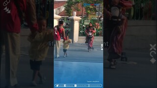 Momen Keluarga Lakukan Hal Simple Tapi Sukses Bikin Ketawa Bareng, Definisi Happy Tak Perlu Mahal