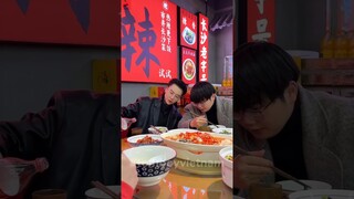 Xin nhầm VX của cháu gái || Trương Mễ Gia - 张米伽Mika