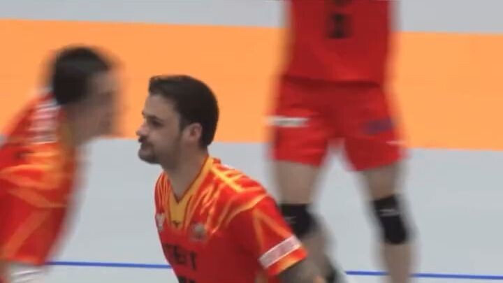 TJ_DeFalco-vs-Blazers (8)