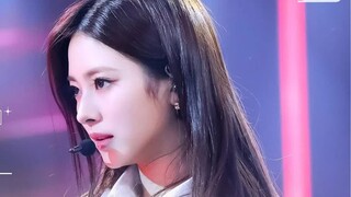 MEOVV ANNA 'MEOW' Bidikan vertikal populer Inkigayo 240929