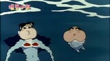 "Crayon Shin-chan" was washed to the sea, and Shin-chan taught Mr. Matsusaka how to save himself