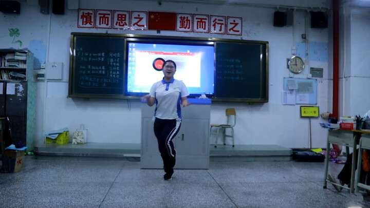 My hobby is dancing. BGM: Snapping/FLower Shower