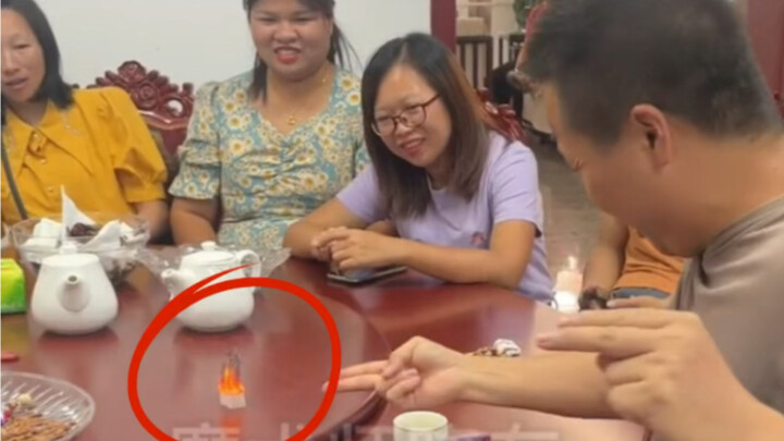 Tunjukkan keahlian memasak saat makan bareng keluarga dan teman, dapat banyak tepuk tangan!