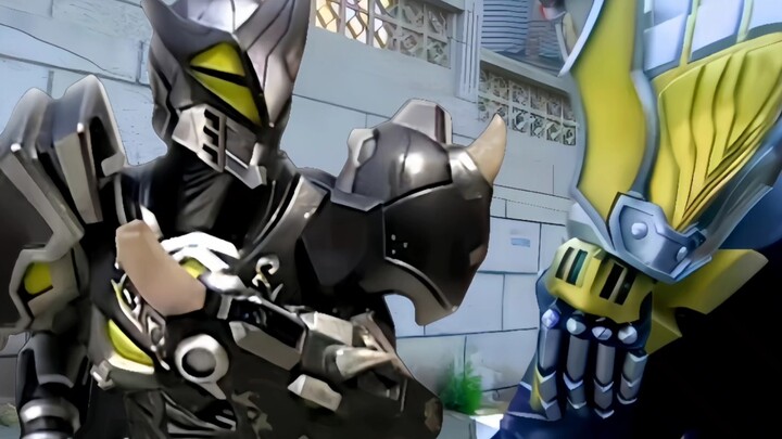 The four fierce beasts, the black rhino duel, the emperor armor, you'd better learn how to fight'!