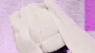 因为爱豆，种草一顶1800元的冷帽？——理性消费，云在线看爱豆戴就好