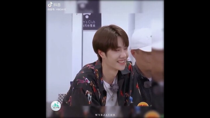 Yibo bảo bối #77 - Nhà có chiếc người iu lạnh lùng, ít cười