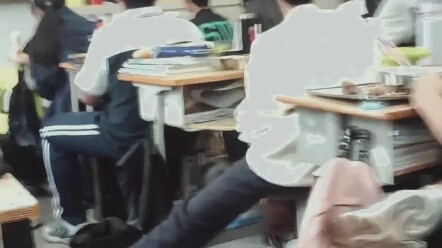 Terlalu cenderung kekanak-kanakan bagi siswa SD, tetapi pas sekali bagi siswa SMP