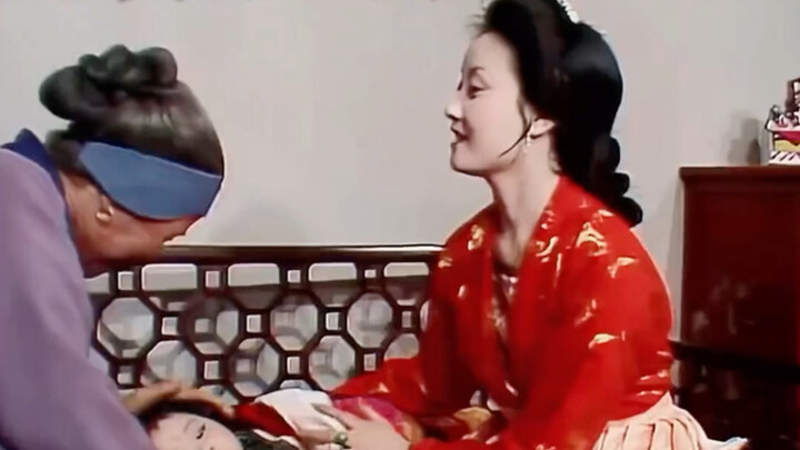 Vương Hy Phượng đã tích được đại đức từ Lão Lão Lưu, đến lúc then chốt nhất thì nó đã phát huy tác d