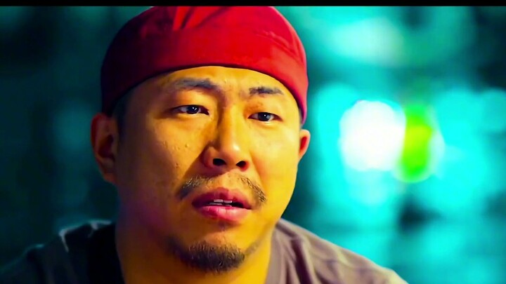 Karena kecelakaan tabrakan belakang, saya malah diculik—tak disangka suami saya ternyata juara UFC (