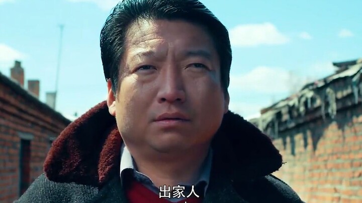 Turns out the middle-aged lady is the real hidden king!