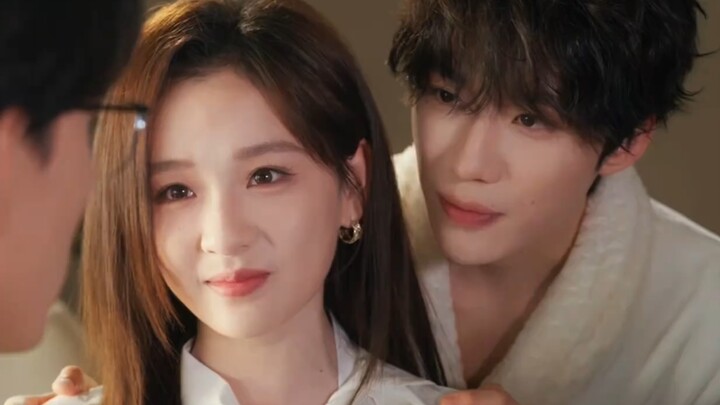 Nữ tổng tài lạnh lùng & chú cún trung thành như mặt trời nhỏ: hồng rose vô nguyên tắc, rung động là 