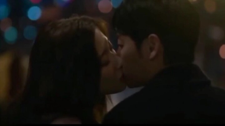 [Korean Drama] Sweet Kissing Moments