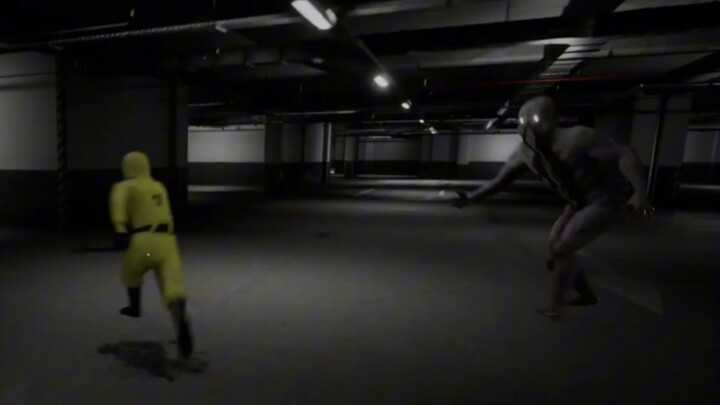 ☠️ Sichuan guy bravely explores the back room ☠️ (entirely in local dialect)