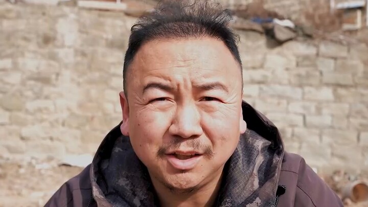 How do leeks survive the winter?