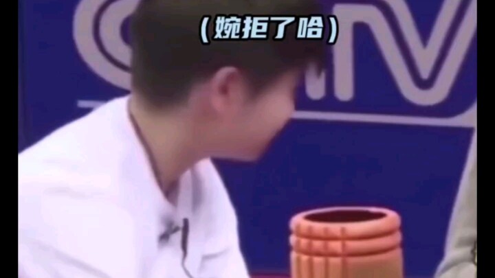 ซาซา: กระโปรงตัวนี้จำเป็นต้องใส่ด้วยเหรอ