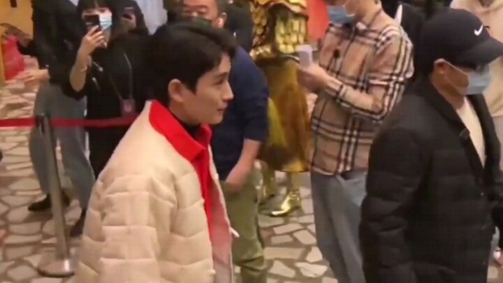 Zhu Yilong: Keluar rumah malah ngerasa sepi