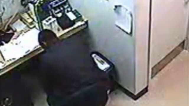 Burglary, Cricket Store, 1100 S Columbus Blvd, DC# 12-03-019028