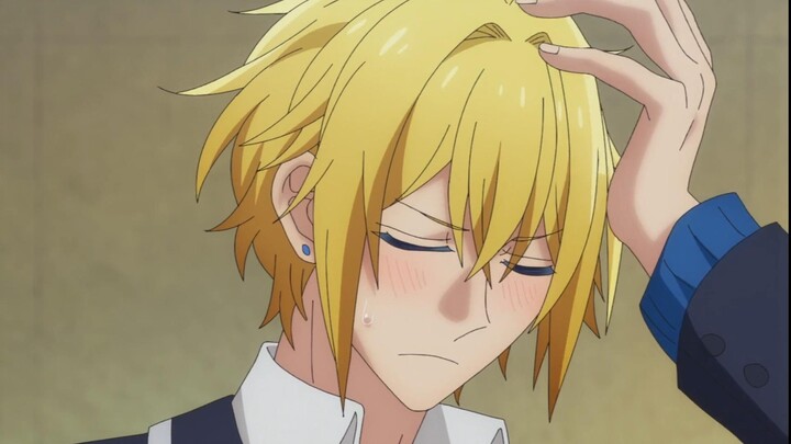 Ahhh~ The possessiveness explodes, the little puppy pulls his wife away to be alone when he sees her