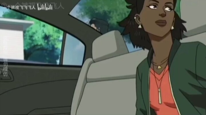 Putar balik suara terbalik dari @seorang pria celana pendek yang terbang-terbang.