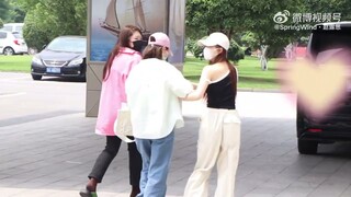 Zhao Lusi FanCam 01.06.23 | Lusi arrives in Changsha for Hi6 Variety Show Recording on 020623
