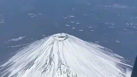# Gunung Fuji Berbagi kabar gembira, salju di Gunung Fuji ternyata sudah mencair!! # Penganugerahan 