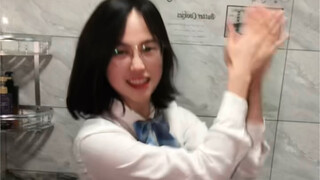 Saya mendengar bahwa anak laki-laki di stasiun b suka menonton tarian ini, apakah itu benar? Aku dat