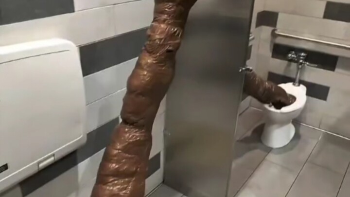 Bro dropped a huge one at the burger shop.