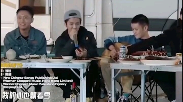 Chà chà, Lộc Hàm vừa mở miệng là biết ngay!