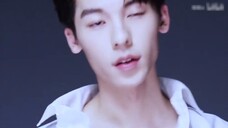 [Quick cut of Xu Guanghan's kiss scene] I know what you are fantasizing about