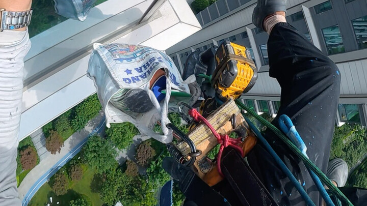 First-person view of how Spider-Man repairs scratches on the outer glass