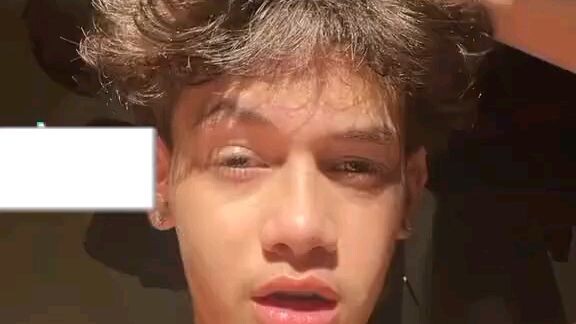 😨