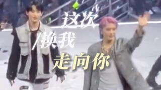 Perjumpaan kembali setelah sekian lama di tahun 2023... Taeyong berdiri sendirian di sudut, Winwin m