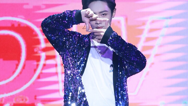 [Xiao Zhan] Nhạc dance chìm-sân khấu hỗn hợp hướng cắt và đốt