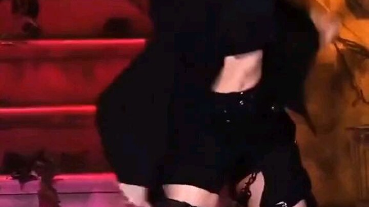 วง black Pink Lisa