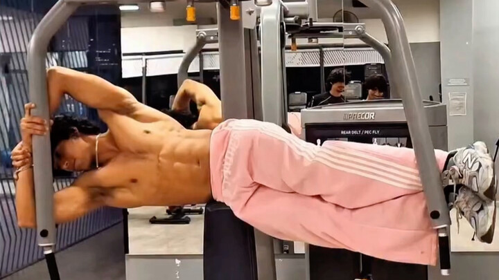 Latihan otot perut seperti ini jauh lebih baik.