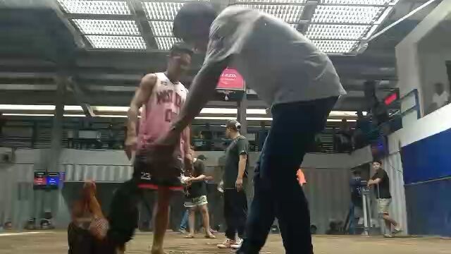 buyers update ( HEME's golden boy) win unscratched