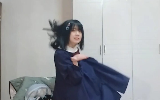 Membalikkan alam semesta (^▽^)o Saya punya pasangan dansa yang tak terlihat!