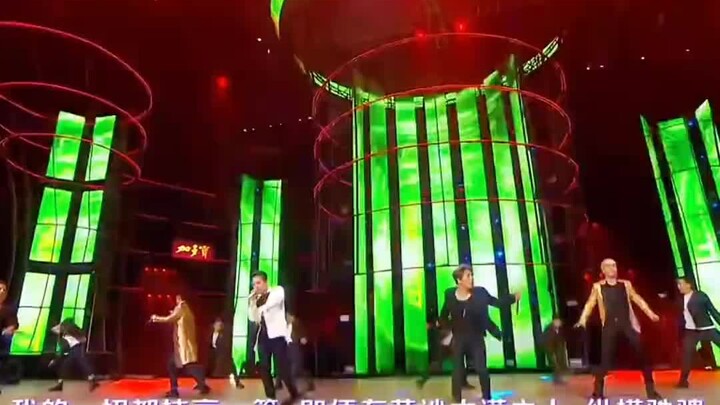 Đêm hội mừng năm mới 2015 của Hunan TV, đêm ấy có biết bao người đã chờ đợi BIGBANG, bao nhiêu kỷ ni