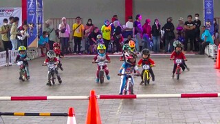 Balapan Lucu Anak Kecil Sepeda Tanpa Pedal Push Bike