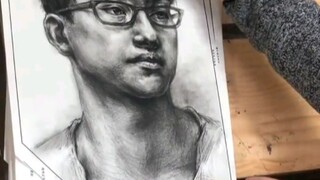 Guru ini menghitung nilai berdasarkan sistem upah per potong, ya